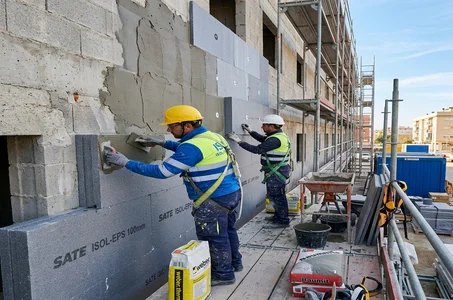 Instalación de sistema SATE en fachada Alicante